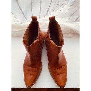 Madewell 1937 Footwear Leather Chelsea Boots